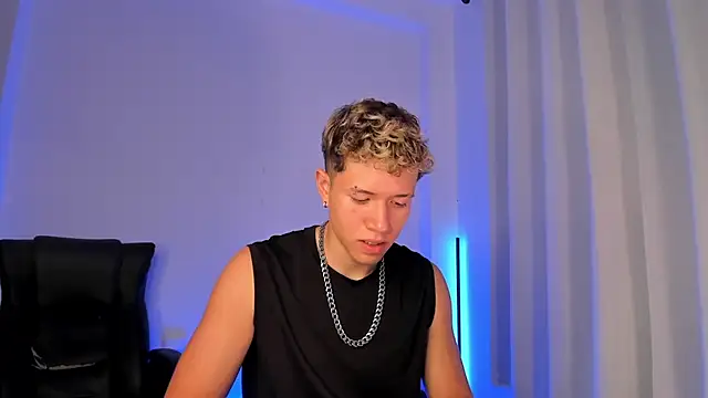 nathan_blake live sex cam