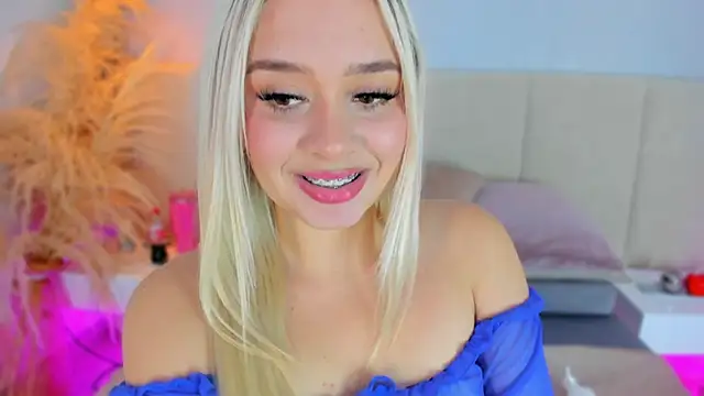 sofia_pamela's cam snapshot