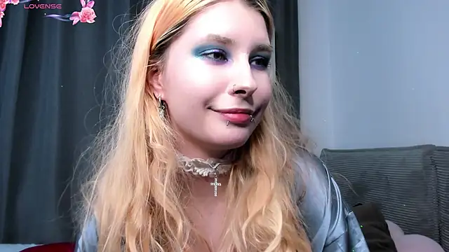 VelvetBlitz's cam snapshot