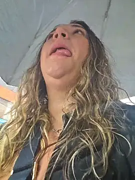 isabella_rossse's cam snapshot