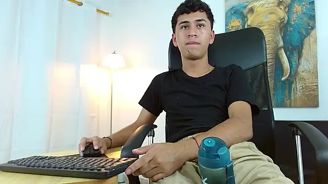 Alancum7 live sex cam