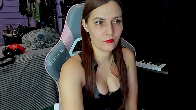 Stroynyash live sex cam