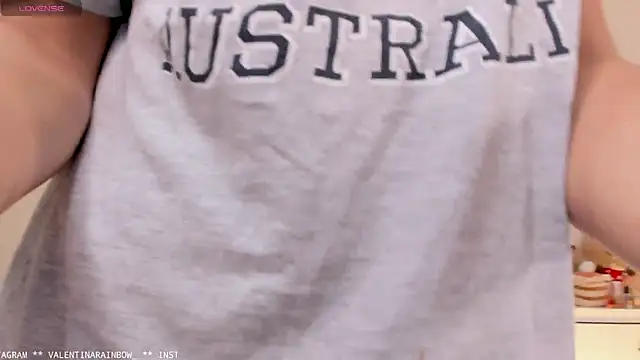 Adriennesexxx's cam snapshot