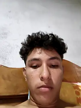 MattBroddy live sex cam