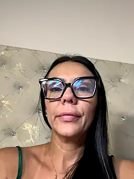 SofhiaTaylor live sex cam