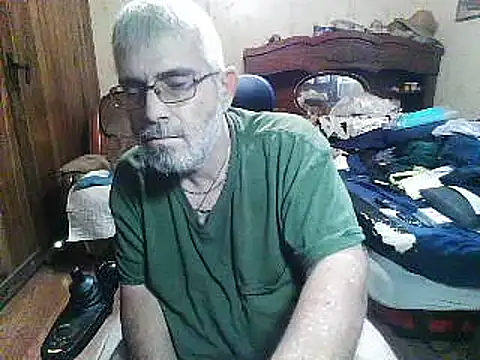 hearseguy77's cam snapshot