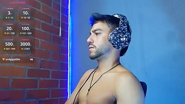 Leandro_valenzuela live sex cam