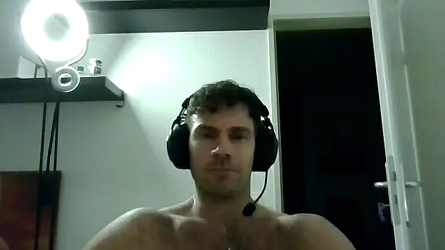 alpha-hunk's cam snapshot