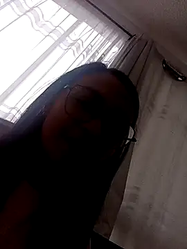 bri_ali's cam snapshot