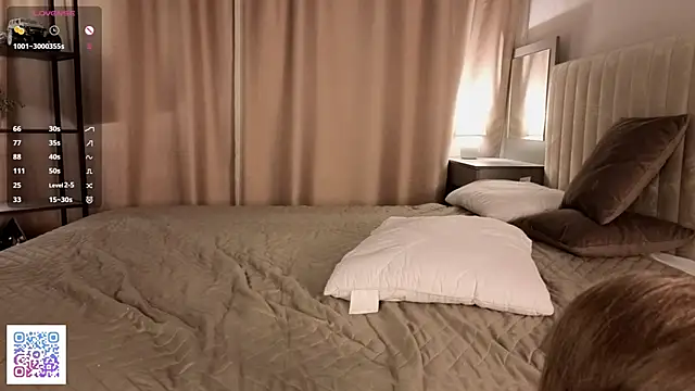 AngelenaCrittendon live sex cam