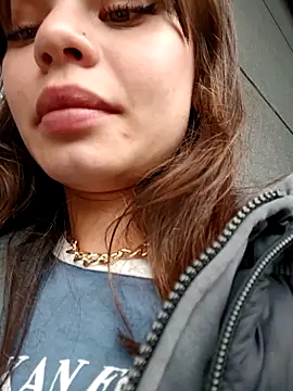 _Isabella-7's cam snapshot