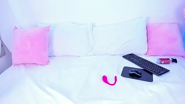 ValeriMilton's cam snapshot