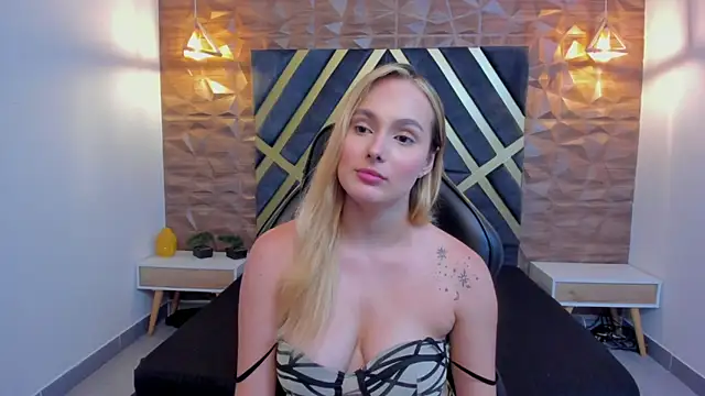 Emmaa_white_'s cam snapshot