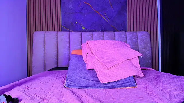 valecastro_'s cam snapshot