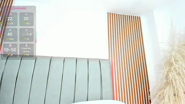 naishaa_'s cam snapshot