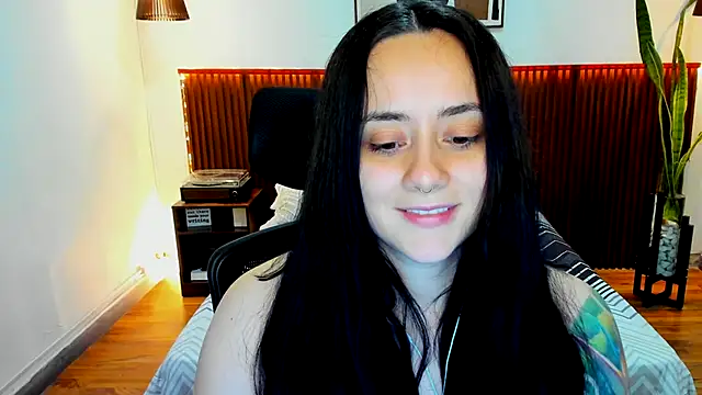 KatherineBond's cam snapshot