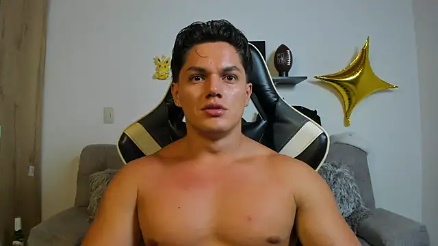 julian_wallace's cam snapshot