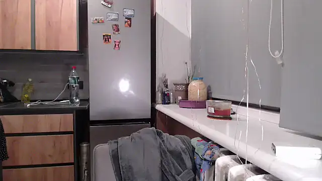 delightful_sofi's cam snapshot