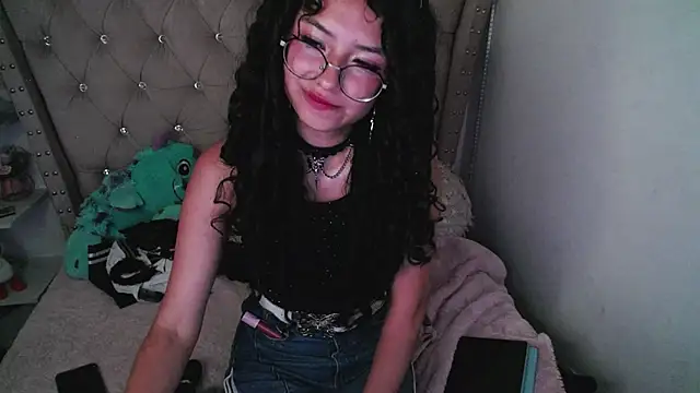 CherieCurl's cam snapshot