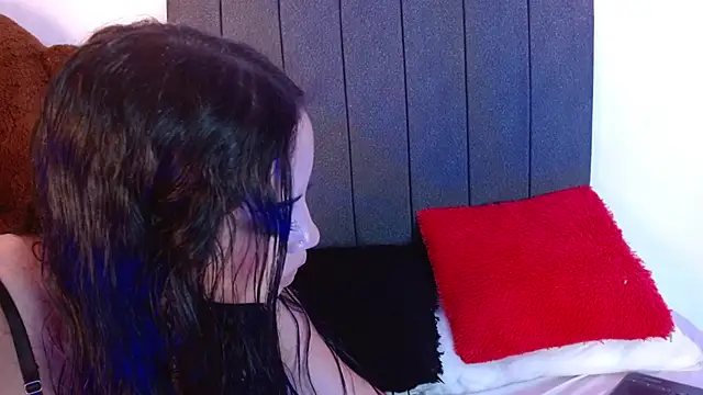 Emadelacroix's cam snapshot