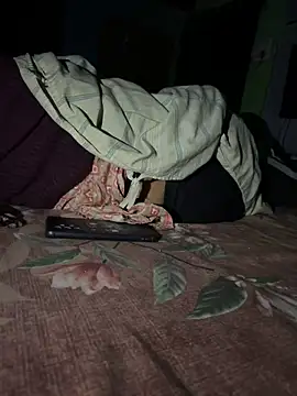 lonlygirlpriya7's cam snapshot