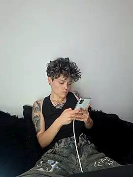 megan_cr's cam snapshot