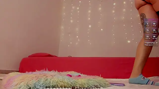 Molly-_-'s cam snapshot