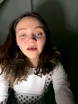 TheYourL's cam snapshot