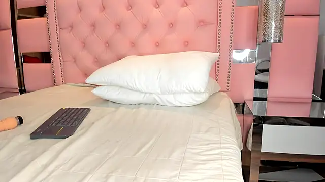 LiliCarterm's cam snapshot