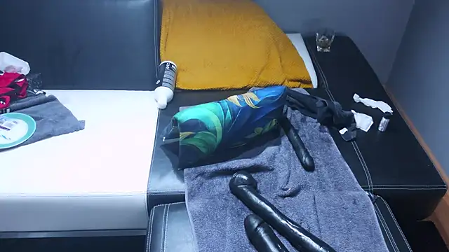 slavic_boy_39's cam snapshot