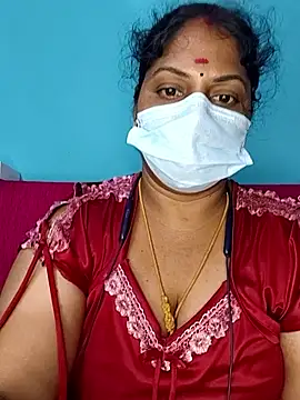 deepikasree143's cam snapshot