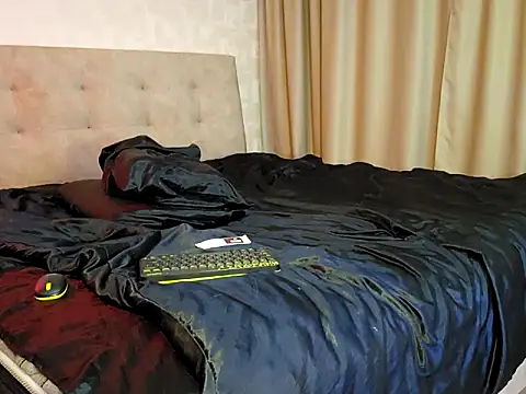 -Yummybabes-'s cam snapshot