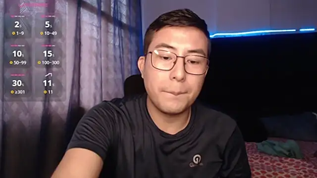 andrewmhilton_'s cam snapshot