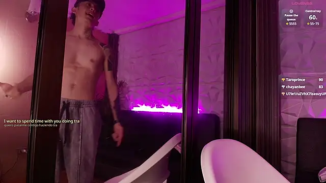 troy_rouge live sex cam