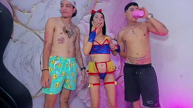 wild_demongirl's web cam