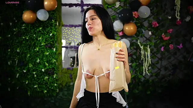 baby_nyco's cam snapshot