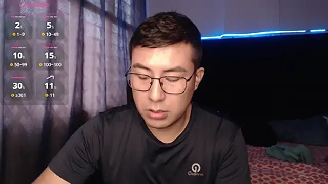 andrewmhilton_'s cam snapshot