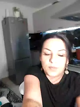 hot-babygirl's cam snapshot