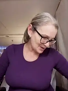 irinamaux live sex cam