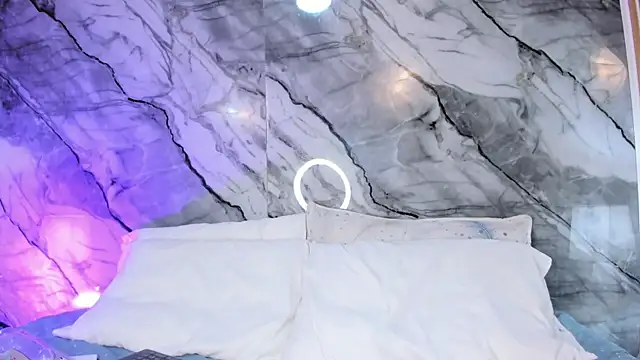 Alicee_stone_'s cam snapshot