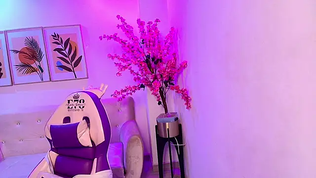 Anie_johnson's cam snapshot