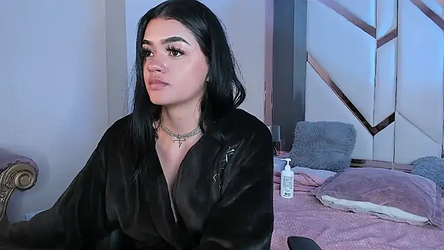 EmmaStonns's cam snapshot