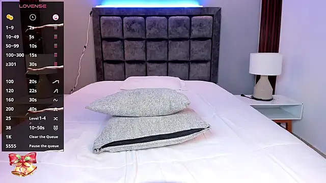 Violet_Anders's cam snapshot