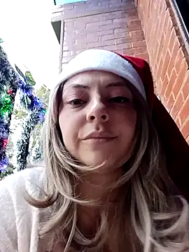 madelaine-'s cam snapshot