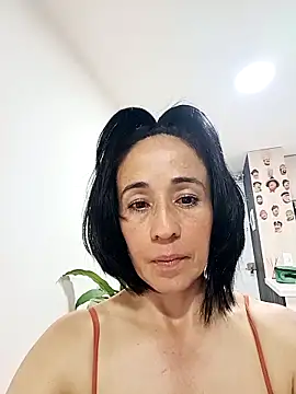 Coeur_de_luxure's cam snapshot