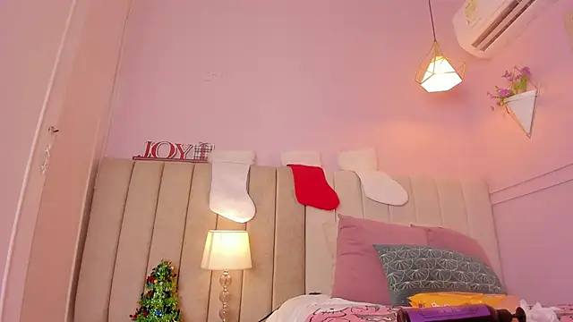 _lucia_18's cam snapshot