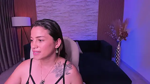 Megann_Williamss's cam snapshot