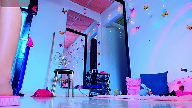 Juliet_1_'s cam snapshot