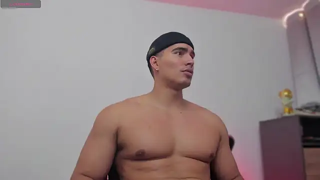 JamesGraay live sex cam