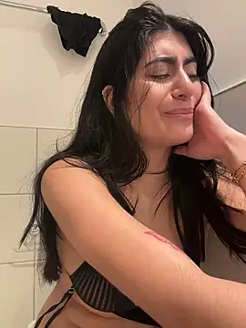 Miakhalifa_a live sex cam